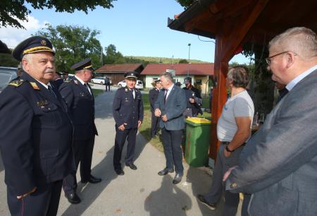 Otvoritev prizidave gasilskega doma v Bezuljaku 02 FOTO LJUBO VUKELIČ
